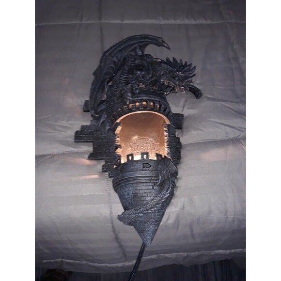 Dragon Light Sconce - Picture 1 of 2